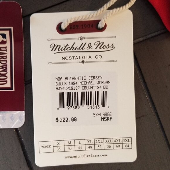 Men's Mitchell & Ness Michael Jordan White Chicago Bulls Rookie Authentic Jersey - Picture 11 of 12